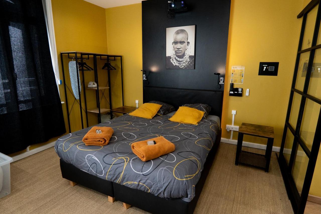 Capsule Premium Balneo & Home Cinema วาลองเซียนส์ ภายนอก รูปภาพ